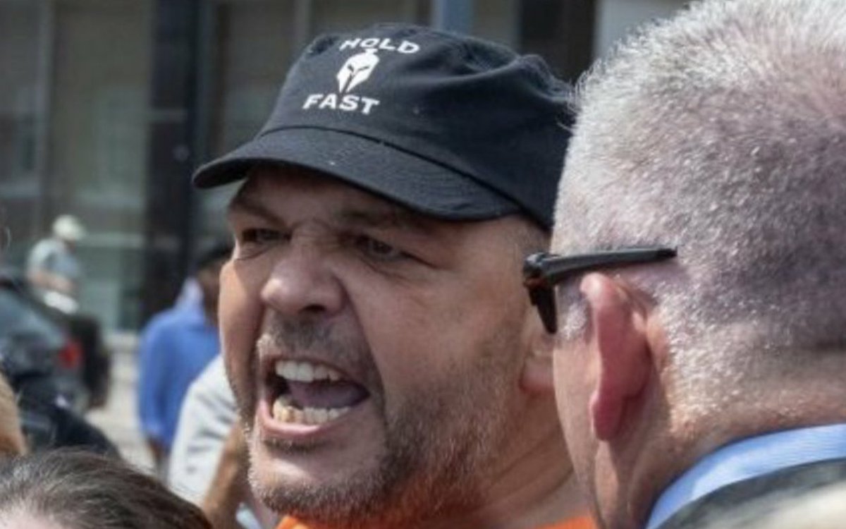 BSwirlsi's tweet photo. I had a nightmare the other night...I'm pretty sure this dude was in it. #cdnpoli #HaterAid https://t.co/SxTIRPxOcX