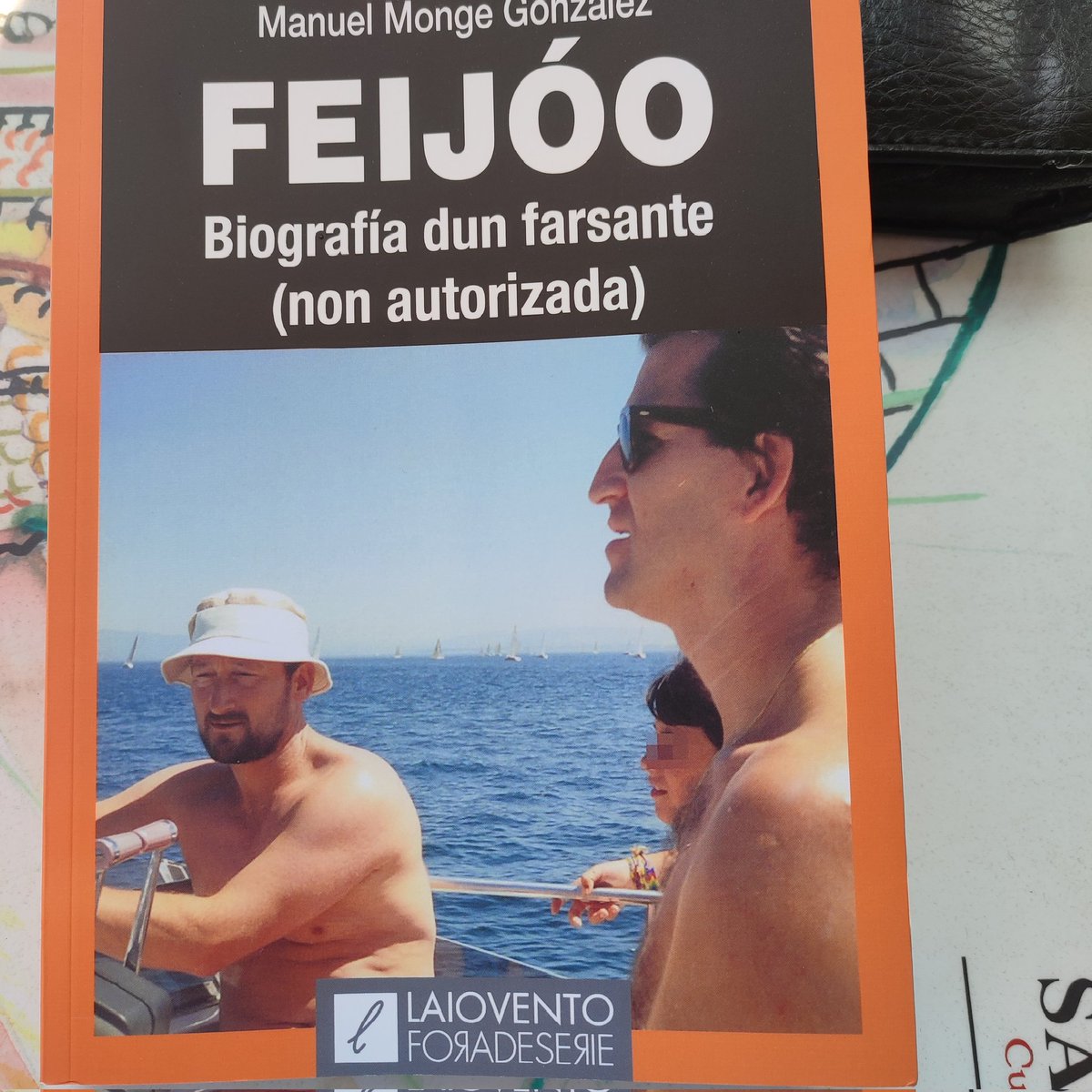 Rivasbarrs's tweet photo. A "biografía dun farsante", de Manuel Monge. Malia a 'omertá', un libro con documentación imprecindíbel. https://t.co/wbJgIsFOI4