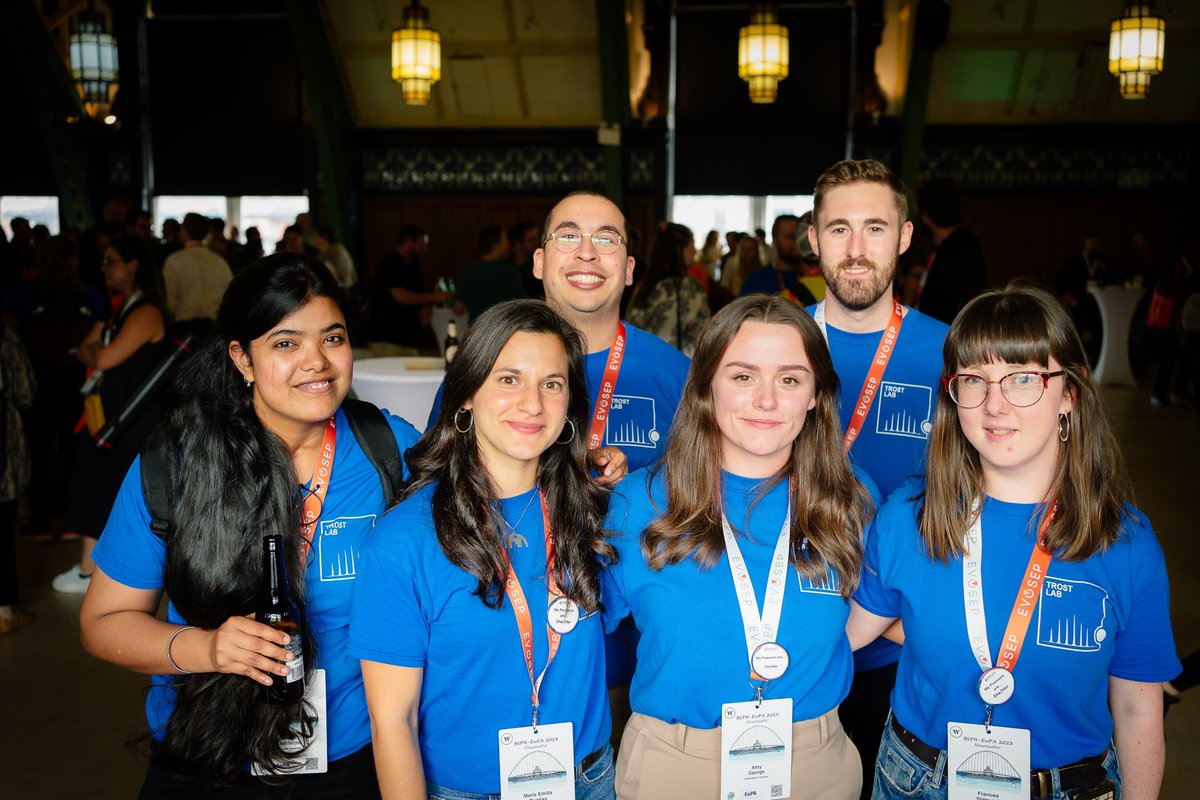 Teamwork makes the dream work! Cheers to a successful #BSPREUPA2023🥂 @TrostLab @AmyL_George @Fridgwick @Ruth_Walks @ritikachatterj3 @drbenraymond @Jack_Gudgeon @nalbant_atakan @JLMarinRubio @Dr_Andy_Frey @NUPPA_Proteins @UKBspr @EuPAProteomics