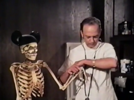 Disney_Wiki's tweet photo. Happy Birthday, to the late Don Knotts
His Disney credits include #TheAppleDumplingGang, #HotLeadAndColdFeet, Gus, Quints, #HerbieGoesToMonteCarlo, #NoDepositNoReturn, #ChickenLittle, #AirBuddies, #101Dalmatians: The Series, and #DaveTheBarbarian.
He also hosted #TheMouseFactory. https://t.co/UetZkddJyA