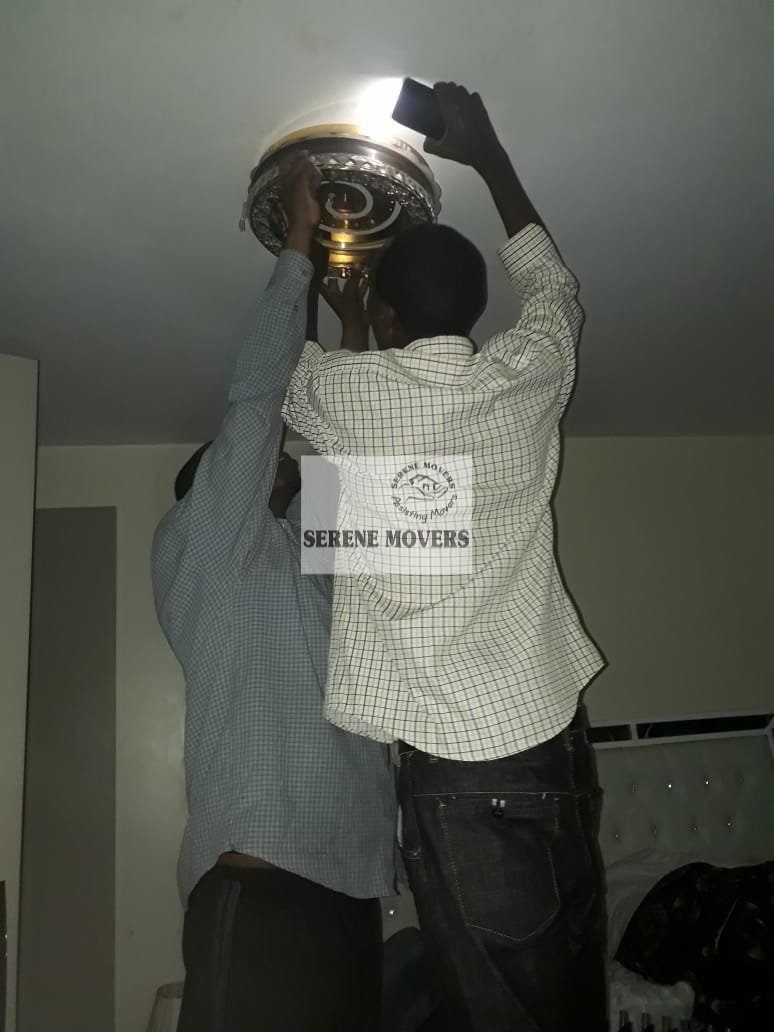SereneMoverss's tweet photo. We re-install your chandelier on the same day you move.
#SereneMovers
#AssistingHands https://t.co/IwRhwPrfe9