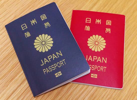 Olowookereoemma's tweet photo. "Thrilled to share that I just had a fantastic call with a brilliant scholar heading to Japan! 😍🎓🇯🇵 It warms my heart to support countless Nigerian students pursuing their academic dreams in Japan. 🌟 #EducationGoals #NigerianScholars #JapanBound #EmpoweringDreams" https://t.co/f4nGIm81u6