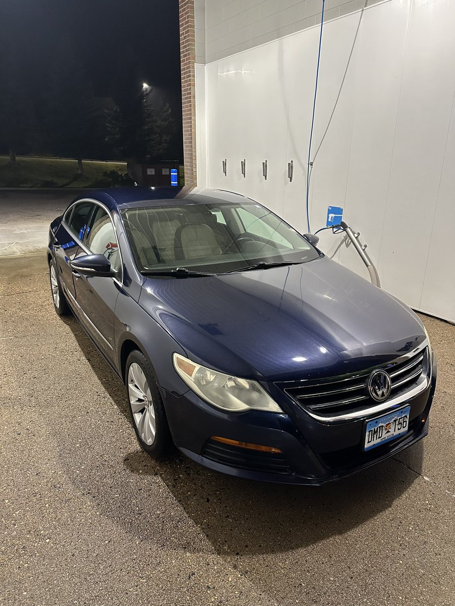 Dee_Longz's tweet photo. 3AM Car Wash: Reflecting &amp; realizing that I’m at a building stage where every hour counts. I’ve found myself waking up at 1am to pull an all nighter because I took an afternoon nap, went to bed early &amp; can’t afford to sleep all through the night because I have things to do
1/ https://t.co/WVBy3B7ynr