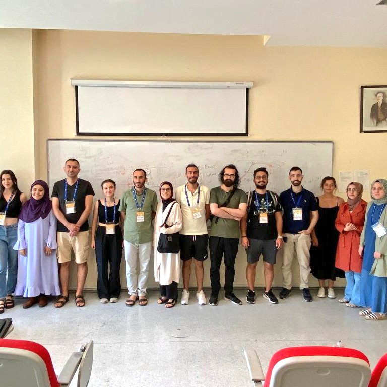 MantikDernegi's tweet photo. Mantık Yaz Okulu dördüncü günü @mardinartuklu öğretim üyesi @ibrahimcetres'in "Zaman Mantığı" dersi ile tamamlandı. https://t.co/i4imWPAE3o