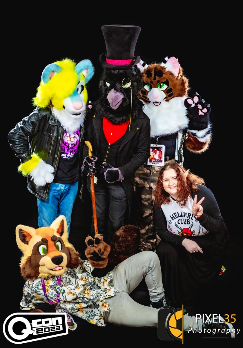 Happy Fursuit Friday everyone! As we all know Yeens are truly the most fashionable among us :3
Fursuit by <a href="/ToastermuttFS/">Toastermutt Fursuits</a>