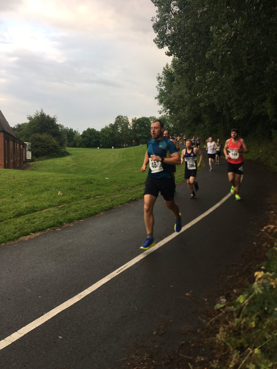 Sunderland 5K Senior Men & V40-49 Men’s race. Please head across to our Facebook page to see the full album and videos from last night’s races.