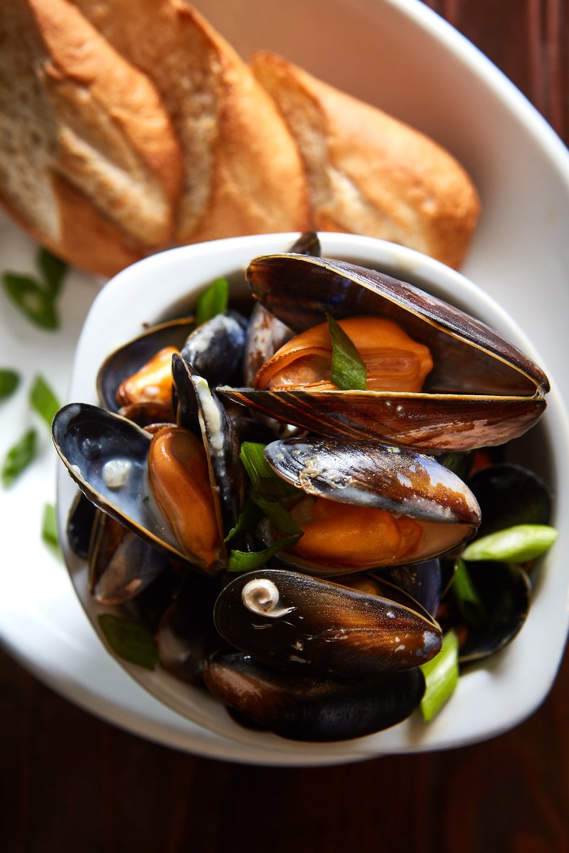 Looking for lunch this weekend? 

Pop into Cuan Mor for a bite to eat from just £5.99! 

Choose from favorites like Local Mussels &amp; Fries or Macaroni Cheese 🧀

Browse the lunch menu here >> bit.ly/3aBBxPw