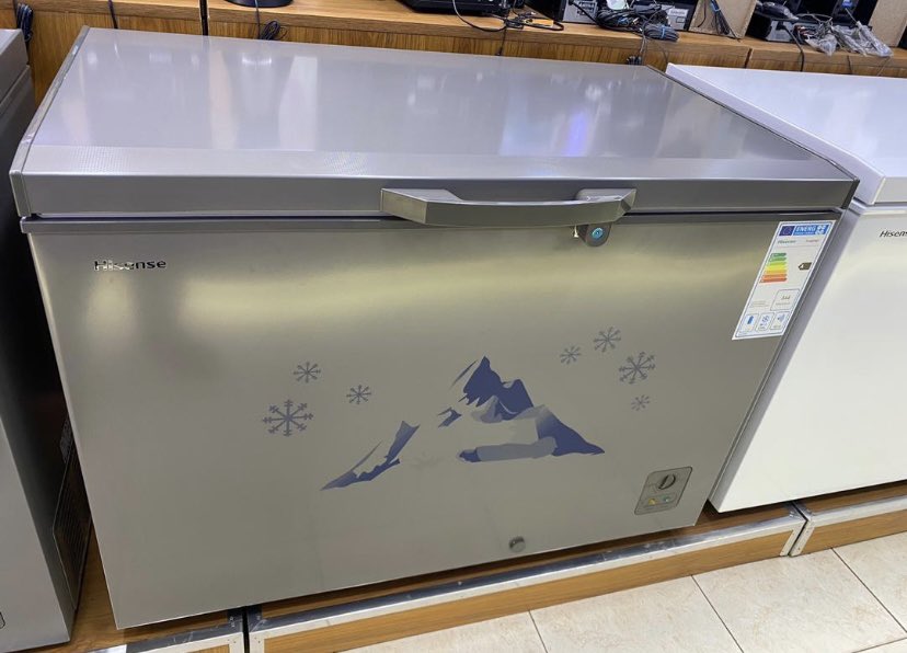 SLE256's tweet image. HISENSE CHEST/DEEP FREEZERS

☎️0756862941 
Delivery Services ✅
Installment plan ✅

130 liters -680k
180 liters -830k
260 liters - 950k
310 liters -1.15m
400 liters -1.45m
550 liters - 2m
660 liters - 2.35m