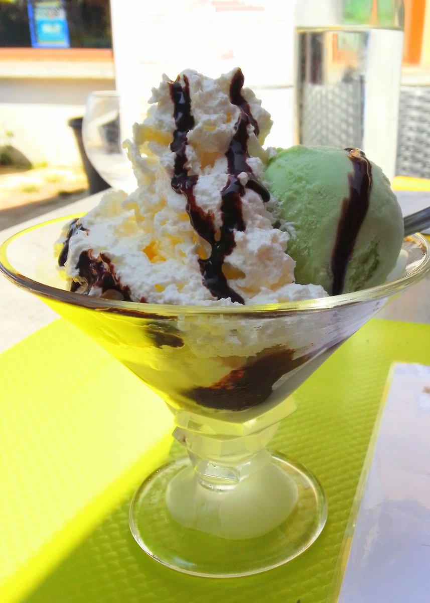 GERARD3873's tweet photo. Glace #Chartreuse chocolat
Au Jérico à Les Echelles
#Restaurants
#lesechelles #savoie https://t.co/lO1IyE87g2