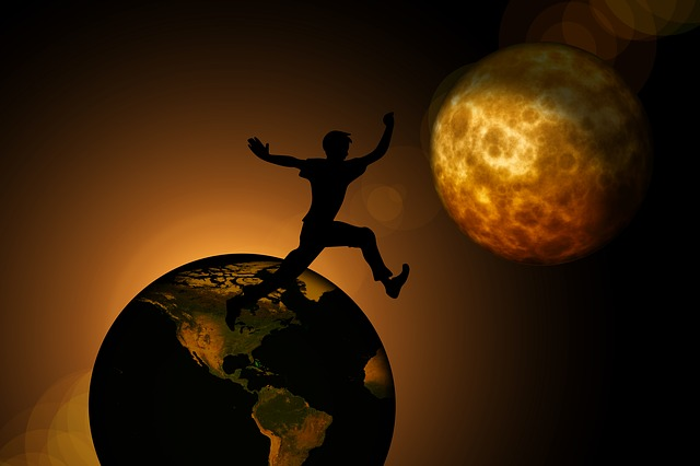 goldshaw2's tweet photo. “Ignore those that make you fearful and sad, that degrade you back towards disease and death.”
― Rumi 
Be courageous and happy! 
#Rumi #FridayThoughts #FridayMotivation #Friday #QuotesOfTheDay #quotes #goldshaw https://t.co/GbmEu5kPa0