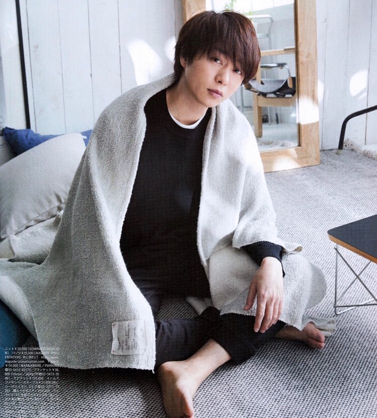 sakuramochishio's tweet photo. ヘアメイク担当：キクチタダシさんが生み出してきた前髪重め最強ビジュの櫻井くん https://t.co/UAzf17jOYt
