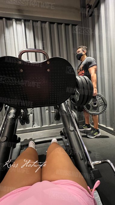 Bom dia com esse click do meu @cuckolddakriss treinando juntinho comigo, t&aacute; focado ele 💪🏾💪🏾 https://t<a class="tags" href="/tag/cuckolddakriss">@cuckolddakriss</a>