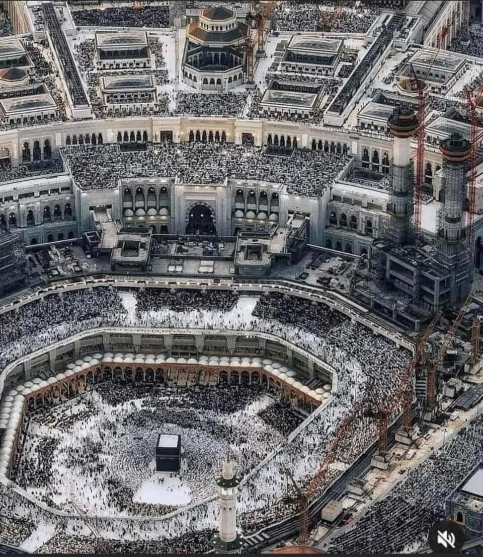 The Grand Mosque of Mecca tops the list of the most expensive buildings