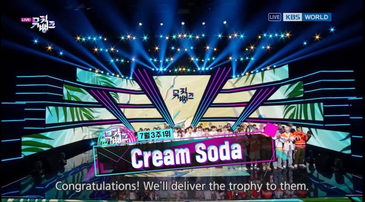 krasivayabbh's tweet photo. 🥳 GIVEAWAY 🥳

Dalam rangka Cream Soda 1st place di mubank &amp; aku mau fansign sama Chen 🤍

• 1 Random Album Pb Exist Sealed
• 1 Sticker Pack Grey Suit 
• 1 Pc Kai Pink Christmas

Tnc : 
• exol ina only
• rt &amp; like
• reply
#CreamSoda1stWin 
#EXO_CreamSoda #EXO

End : TBA https://t.co/1iaS9zg66B