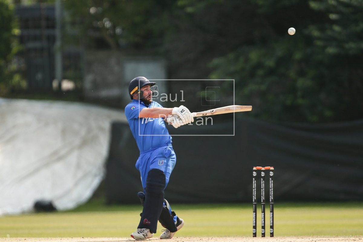 Italy almost causing an upset yesterday

#T20WCEuropeQ #ICC #CricketPhotography #cricketitalia