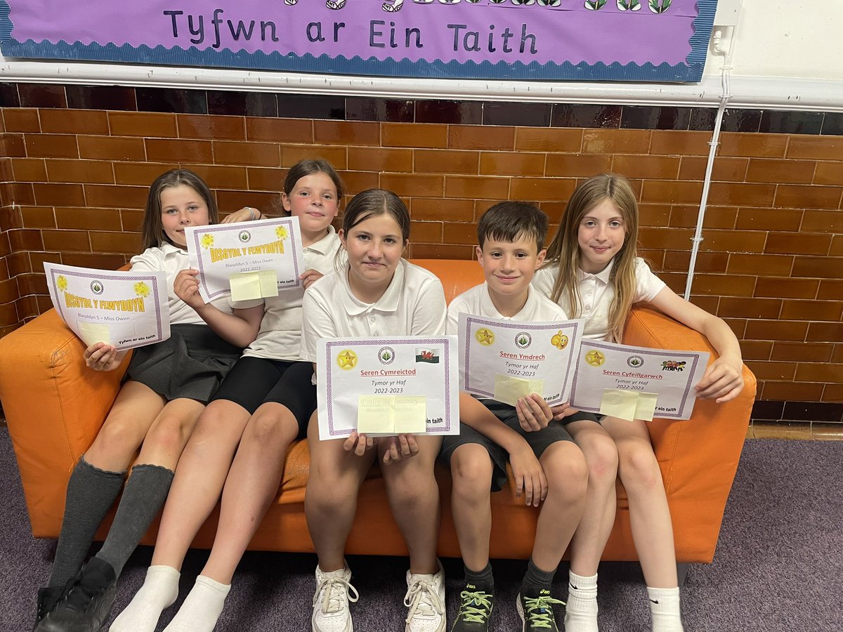 Miss H Owen tweet media