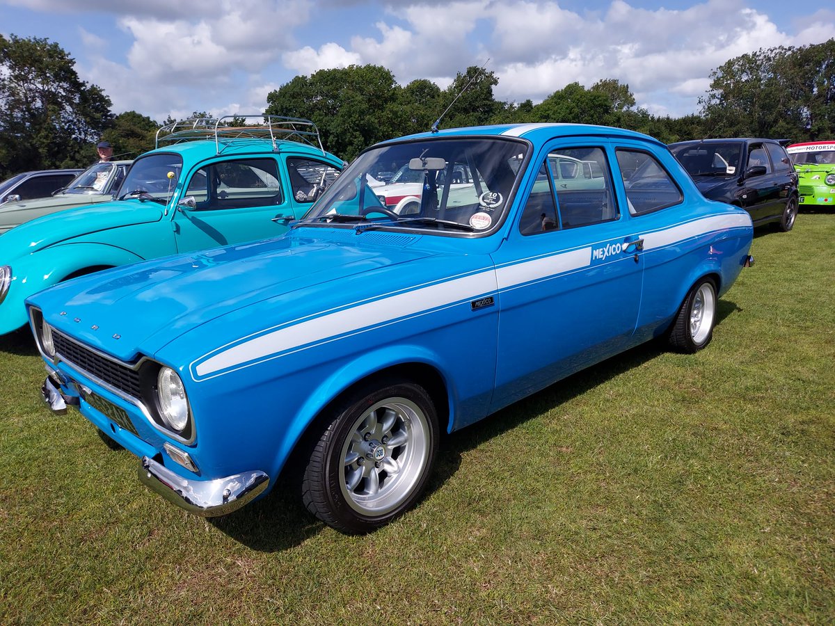 Couple of snaps from a recent trip out to Warlingham show
#MK1Escort #Escortmexico #mk1mexico #AVO #oldskoolford