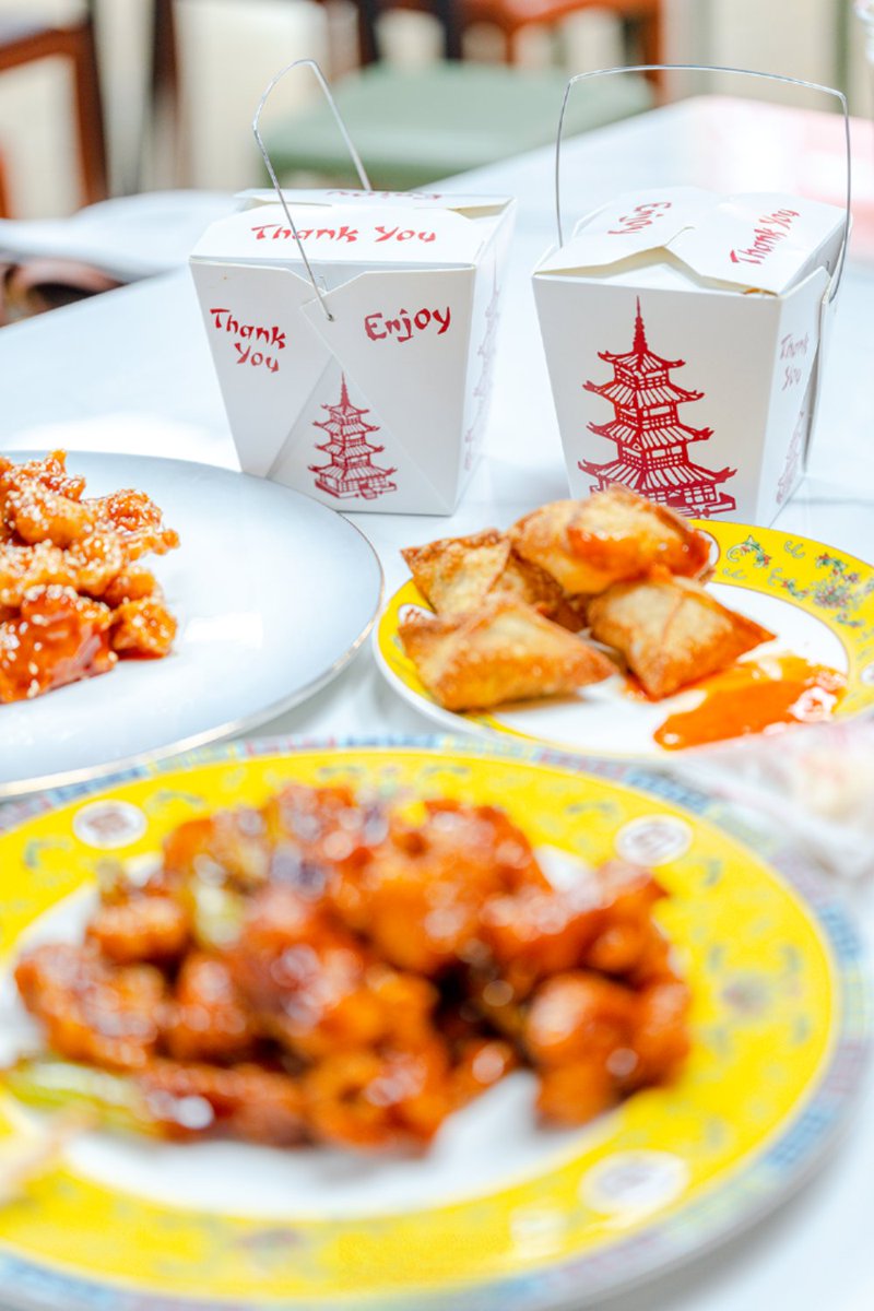 Worth Work Words (@work_worth) on Twitter photo The first “American Chinese food” restaurant opens in Beijing.
For Chinese like me who’ve only seen the oyster pail in TV series, the food is intriguing. For Americans in China, such Chinese takeaway may come with a sense of nostalgia. <a href="/USA_BaoziLover/">American in China</a> The first “American Chinese food” restaurant opens in Beijing.
For Chinese like me who’ve only seen the oyster pail in TV series, the food is intriguing. For Americans in China, such Chinese takeaway may come with a sense of nostalgia. <a href="/USA_BaoziLover/">American in China</a>