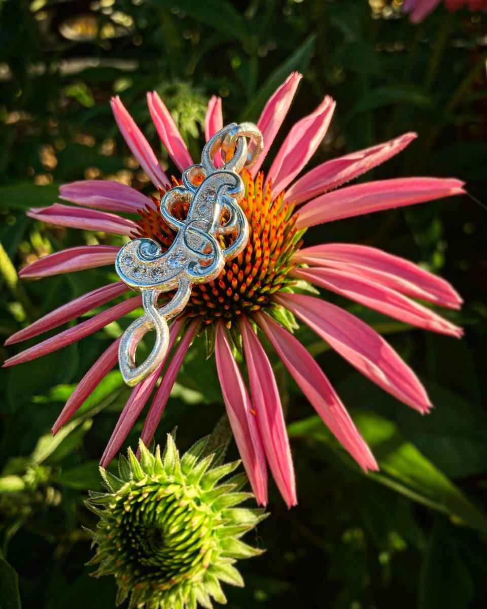 &amp;amp;ldquo;Jasmine&amp;amp;rdquo; [by dreamweaved-designs]
  
 #vintage #teamlove