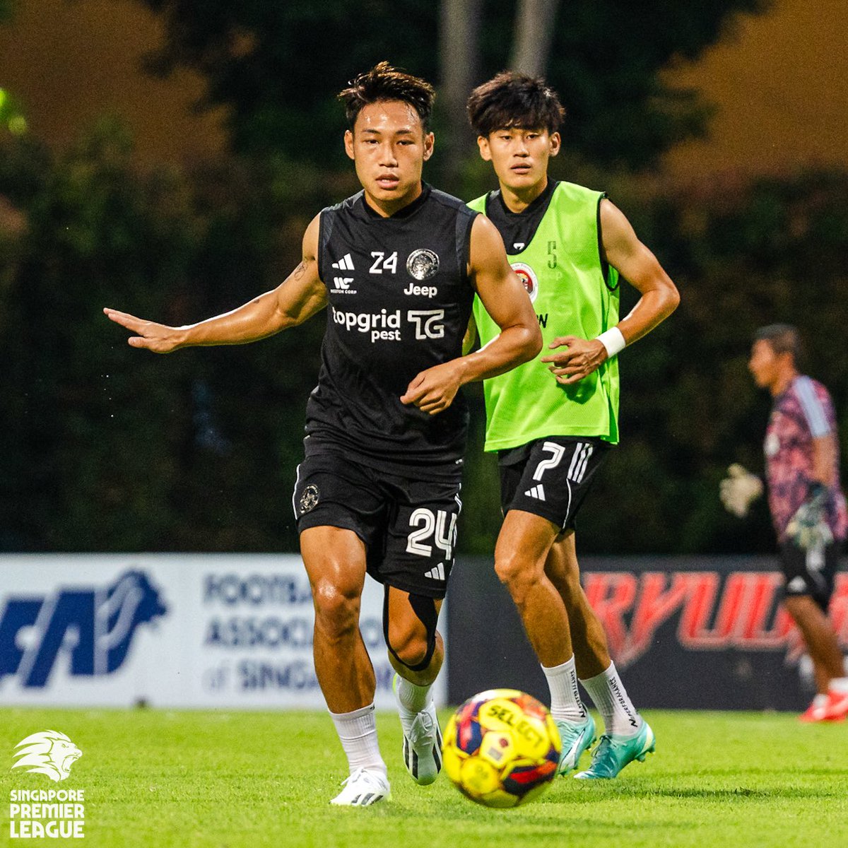 SGPremierLeague's tweet photo. It’s Friday night football as Balestier host Hougang at Bishan! Score predictions? #SPL #BALHOU
LIVE ➡️ YouTube (https://t.co/h8E4FiwP86), meWATCH (https://t.co/fHQKsnZydU), Singtel Ch 111 https://t.co/lIpYQeVmnb