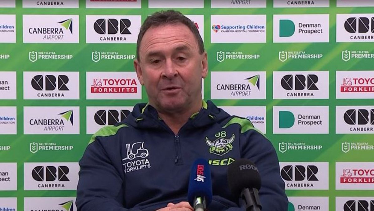 Ricky Stuart says Raiders game should have ‘never got to golden point’ after controversial call [via @FOXSportsAUS] https://t.co/zodUGQUst4 https://t.co/ov2uNloeKD