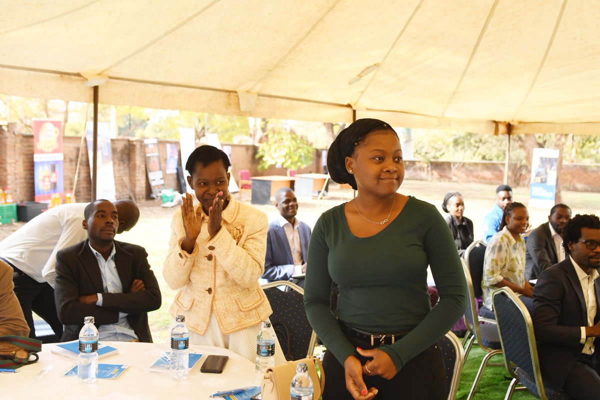 undpmalawi's tweet image. This unveiling ceremony brings together development and private sector partners to help innovative and ambitious Malawian ventures to grow and scale to provide real impact to Malawi 🇲🇼.

#Malawi2063
#YouthJobs
#GrowthAcceleratorMalawi