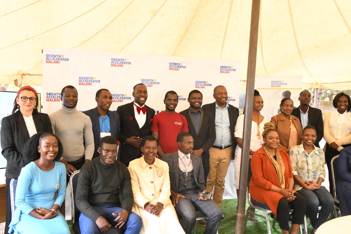 undpmalawi's tweet image. This unveiling ceremony brings together development and private sector partners to help innovative and ambitious Malawian ventures to grow and scale to provide real impact to Malawi 🇲🇼.

#Malawi2063
#YouthJobs
#GrowthAcceleratorMalawi