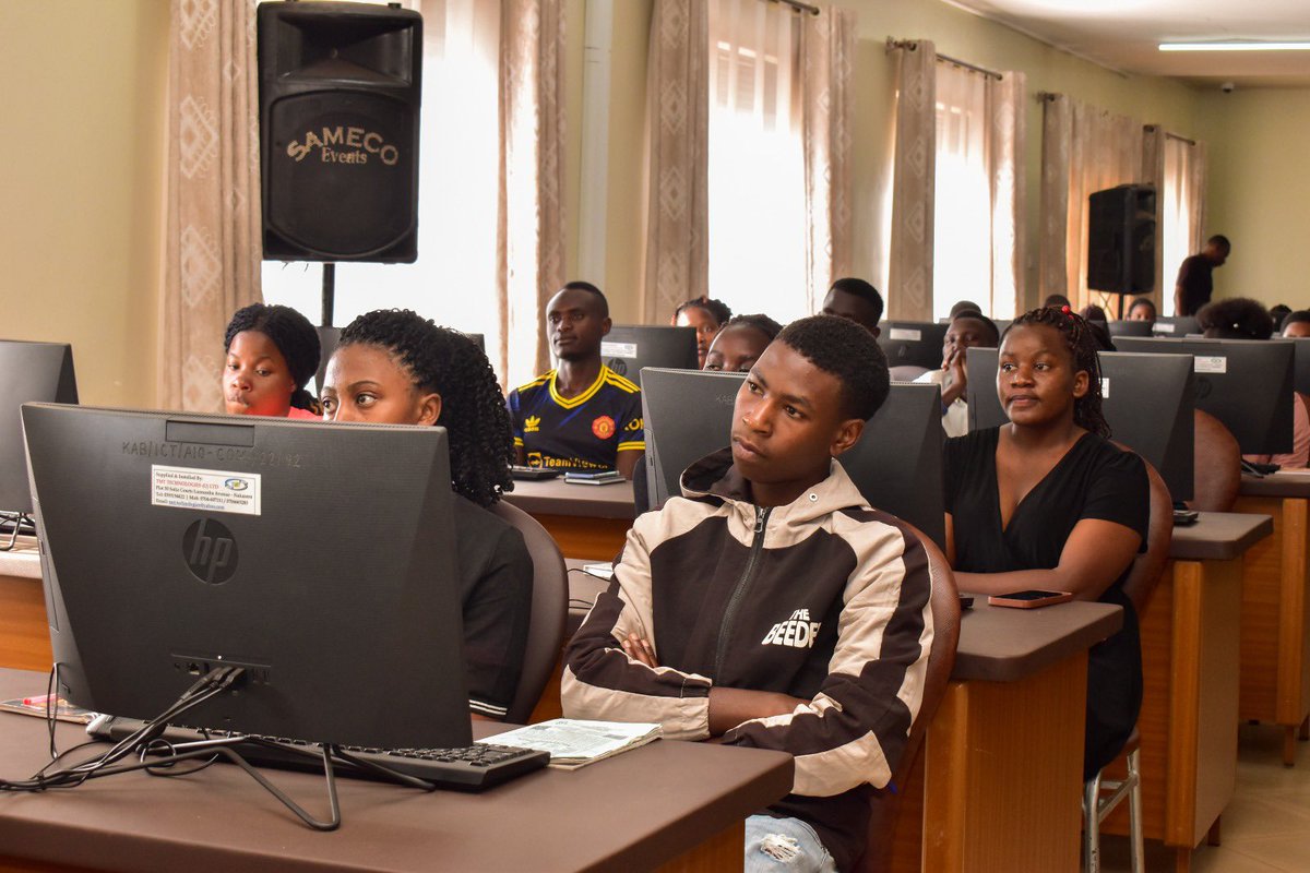 kabuniversity's tweet photo. #HappeningNow: Over 150 new students that were admitted for the HEC program at Kabale University attending orientation. 
To all our new students, this is just the beginning of an amazing chapter in your lives.
#StudyAtKAB https://t.co/D0BaxLXqJz
