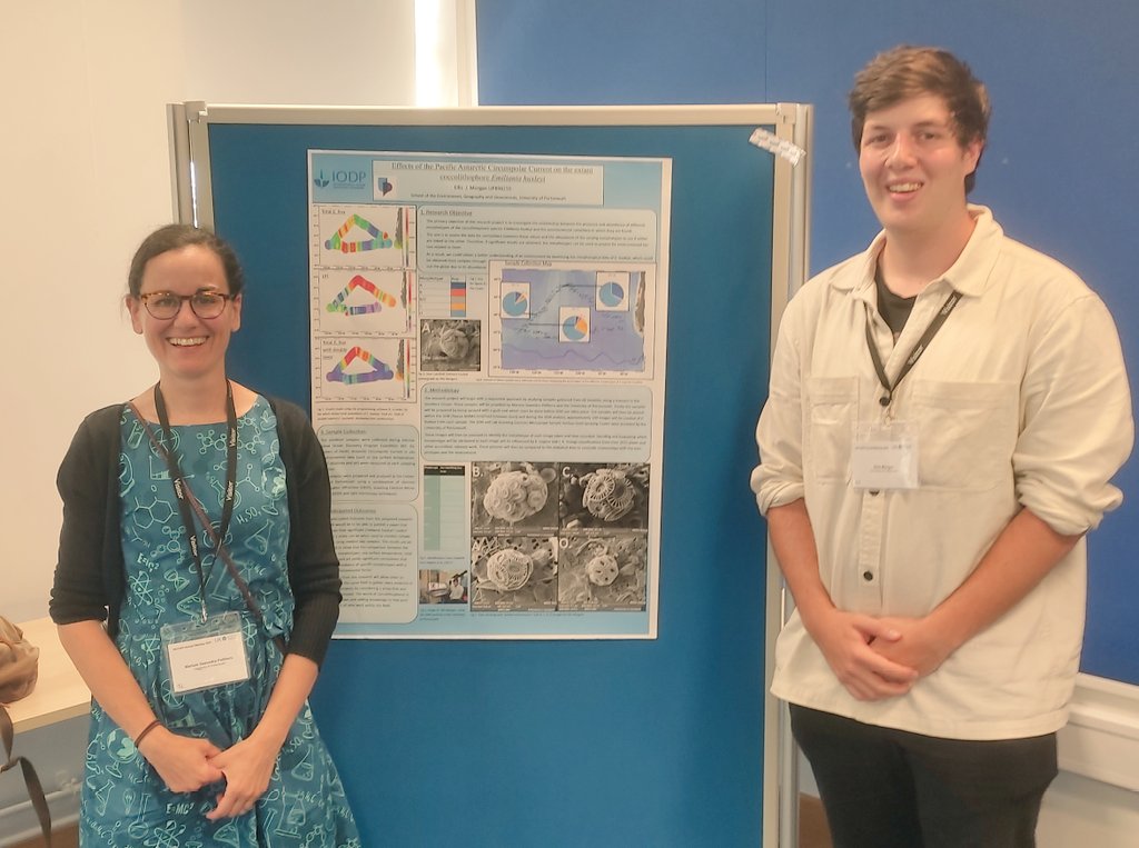 MariemSaavedra's tweet photo. Super proud of my MRes Ellis Morgan who got yesterday the runner up student poster prize at the @uk_iodp annual meeting 2023 at @NOCnews with his work about the coccolithphore Emiliania huxleyi in the Pacific Southern Ocean #exp383 @UOP_SEGG @UoP_Palaeo @portsmouthuni https://t.co/WdwkmUZoai