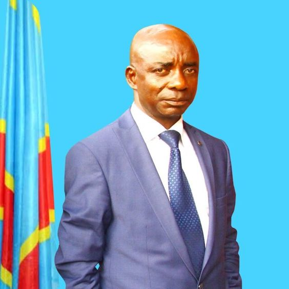 Aiglekivu003PKM's tweet photo. #Bitakwira, a close friend of #Tchisekedi, promotes bigotry and division in the DRC, stating that "Not Kenya, Uganda, or Rwanda because #Tutsis are evil's creation, but Burundi's #Hutu regime can assist the DRC in resolving the current crisis."Minacoka 🥸✍️ #eleki ngai# https://t.co/v4NiLgOQHN