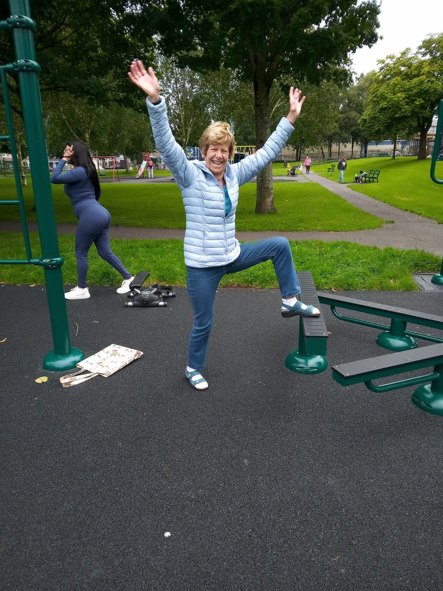 Great craic was had by all this morning trying out the new outdoor gym,  with the Ballyphehane Community Walkers at #torytoppark @corkcityparks @btcdp 😀 group meets every Friday morning at the Park, is open to new members to join with all levels of fitness @corkbeo @Darragh_Ber