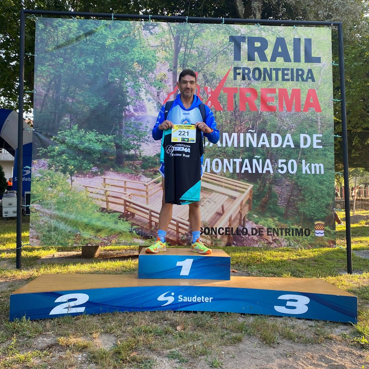 L' INCANSABLE! 💙🤍💙
Des de terres gallegues, el Pruden <a href="/PPruden73/">Prudencio Rubio Puli</a> ha participat a la Trail Frontera Extrema, haurà tingut queimada a l' arribar a meta? 😅💥😅
.