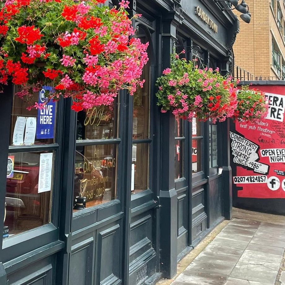 LondonPubTheatres tweet media