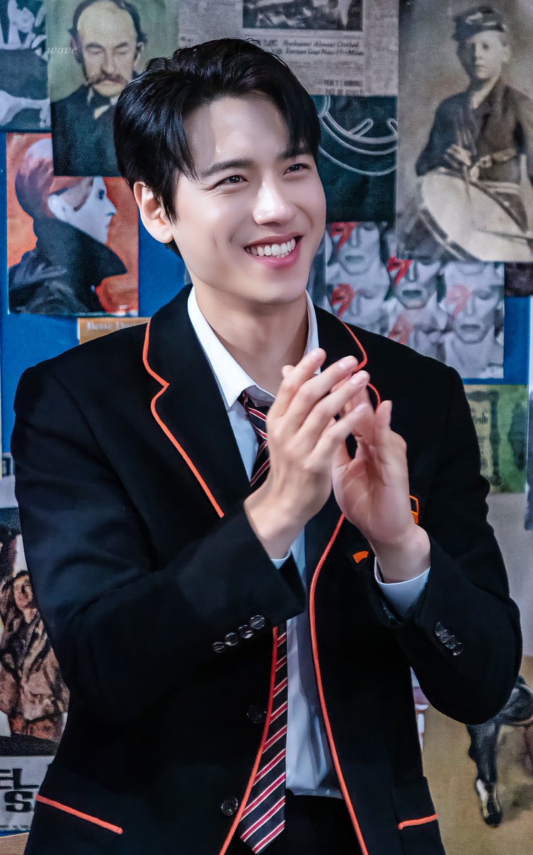 WAV_P1C's tweet photo. 230721 밤 히스토리 보이즈
데이킨 役 | 윤승우

Bonjour, Chérie!

#히스토리보이즈 #데이킨 #윤승우 https://t.co/ff8uAdHjGy