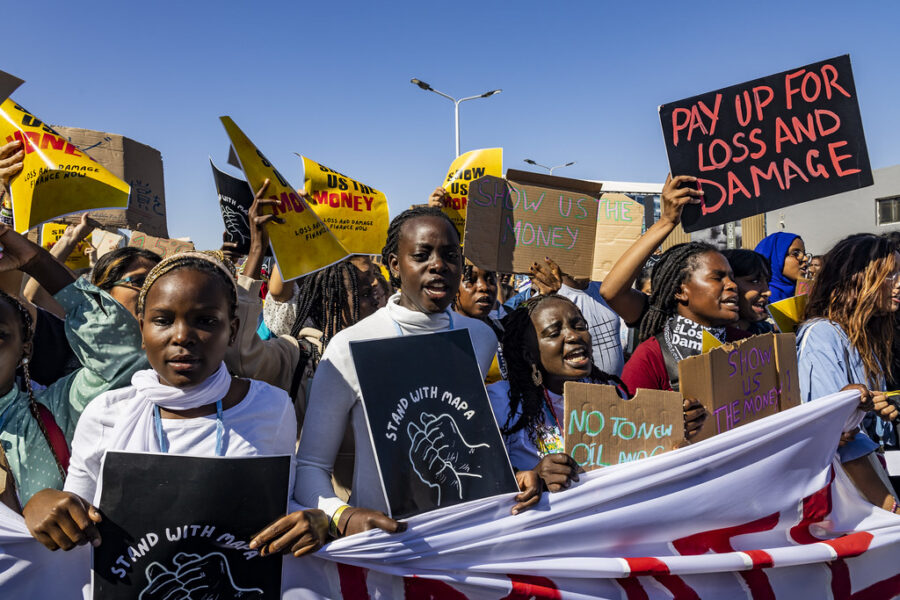 Happy Friday &amp; welcome to this week's edition of #ACETReads! Explore these must-read articles:

1️⃣ "Who, what, where? The Loss and Damage Fund’s unresolved questions" by <a href="/africaarguments/">African Arguments</a>. Dive into the unresolved issues surrounding the Loss &amp; Damage Fund.🔗bit.ly/3Y1EZrf