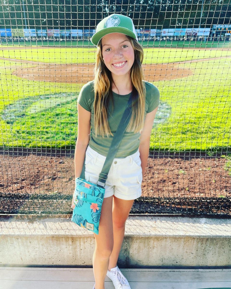 ericriggsbee's tweet photo. Having a great time with Layla at the @picklesbaseball game. https://t.co/LmRZy8D2Zs