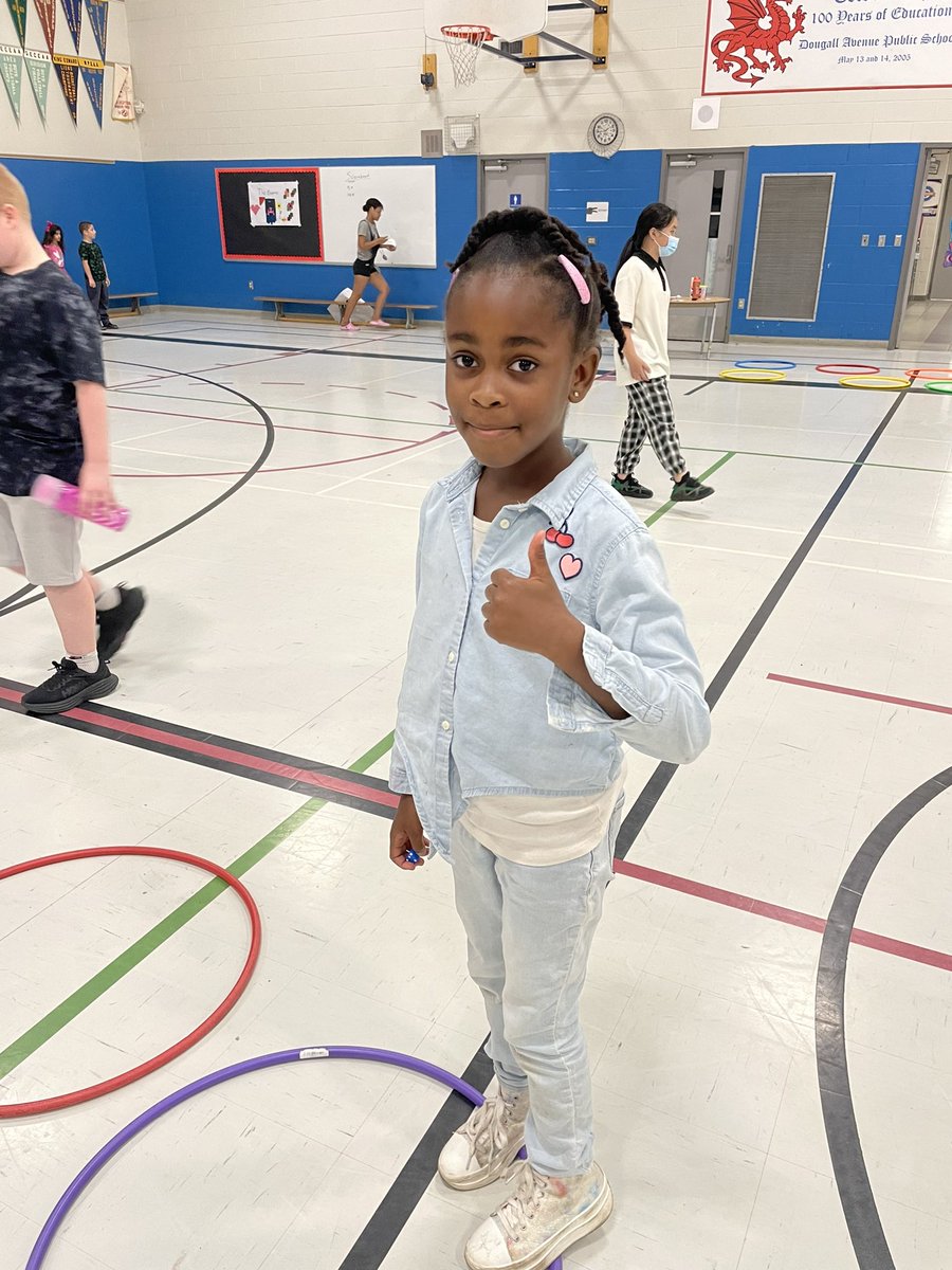 avoliverio's tweet image. Our class is enjoying Camp Discovery’s Carnival! 🎡🎈 #GECDSBSLP2023 @MrsPPich @MrsTDugan @gecdsbpro