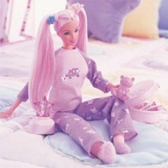 wtfphani's tweet photo. Soy la Barbie Dulces Sueños porque siempre me quedo dormida en cualquier situación 😭 https://t.co/sWARyPdWm5