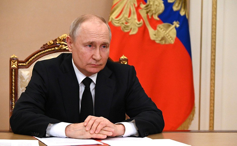 upholdreality's tweet photo. PUTIN: "If Polish units enter, for example, Lviv or other territories of Ukraine, they will remain there. And they will stay there forever. This, by the way, will be nothing new. Let me remind you that after the defeat of Germany and its allies at the end of World War I, Polish units occupied Lviv and the adjacent lands that belonged to Austria-Hungary at that time.

Poland, instigated by the West, took advantage of the tragedy of the Russian Civil War and annexed some historical Russian provinces. Our country, which was in a dire situation at that time, was forced to conclude the Treaty of Riga in 1921 and actually recognized the annexation of its territories.

And even earlier, in 1920, Poland seized a part of Lithuania - Vilna region, the territory around modern Vilnius. It seems that together with Lithuanians they fought against the so-called "Russian imperialism", and as soon as an opportunity arose, they immediately grabbed a piece of land from their neighbors.

Poland, as it is known, took part in the division of Czechoslovakia as a result of the Munich agreement with Hitler in 1938. It completely occupied Teshinska Silesia.

In the 20s and 30s of the last century in the so-called Eastern Kresy of Poland - and this is the territory of Western Ukraine, Western Belarus and part of Lithuania - there was a rigid polonization and assimilation of local inhabitants, suppression of national cultures and Orthodoxy.

I would also like to remind you of how such an aggressive policy ended for Poland. It ended with the national tragedy of 1939, when Poland was thrown by the Western allies to the German war machine and actually lost its independence and statehood, which was restored to a great extent thanks to the Soviet Union. And it was thanks to the Soviet Union, thanks to Stalin's position, that Poland gained significant lands in the West, lands of Germany. That's exactly right: the western territories of present-day Poland are Stalin's gift to the Poles."