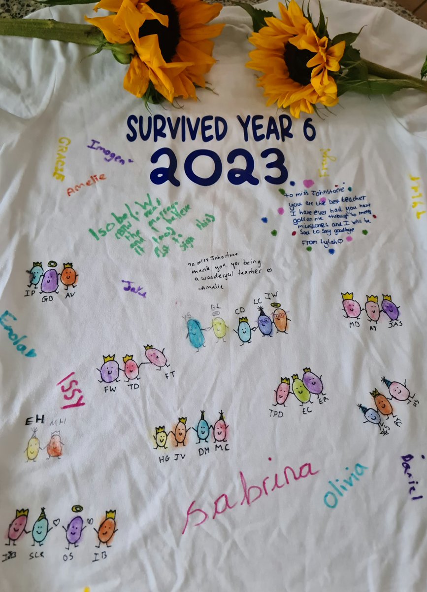 Carla 🌻🐝 tweet media