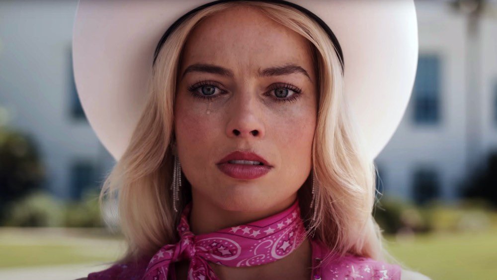 CinemaTweets1's tweet photo. Not only does she have a great agent judging on her recent filmography, #MargotRobbie is a fantastic actress. Few could pull off the nuance & grace she executes flawlessly in #Barbie - balancing being the embodiment of an iconic toy while exhibiting a full range of emotions in the human world. Regardless of possible sequels & spinoffs, Robbie will always be remembered as the one true Barbie in cinema history.