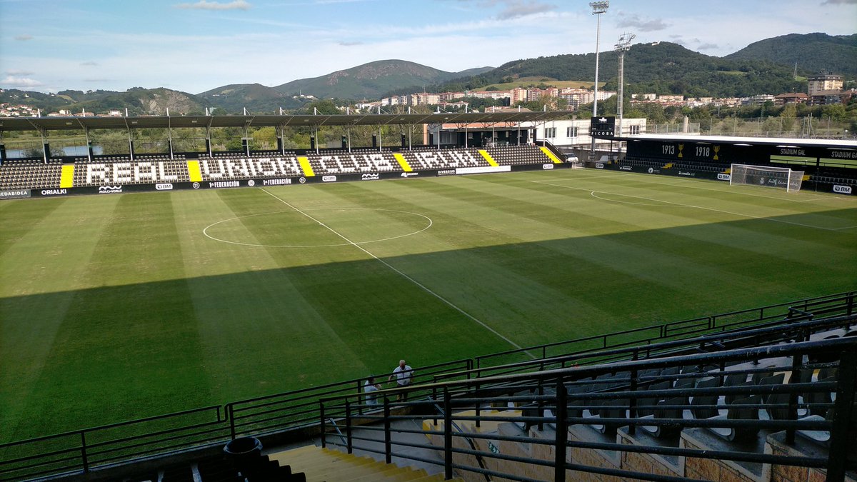 Stadium Gal!!!

Euskal Herria Txapela lehiaketako finala!!!

Reala-Osasuna

20.45

<a href="/3ErregeenMahaia/">Hiru Erregeen Mahaia</a> <a href="/Hgallas/">Haritz Gallastegi</a> aginte-makilarekin 20.30etatik aurrera

Adituak ere topeeee!

Ondarru, <a href="/anibarrinno/">Txema Añibarro</a> , Nerea Zusberro eta Gari Uranga!