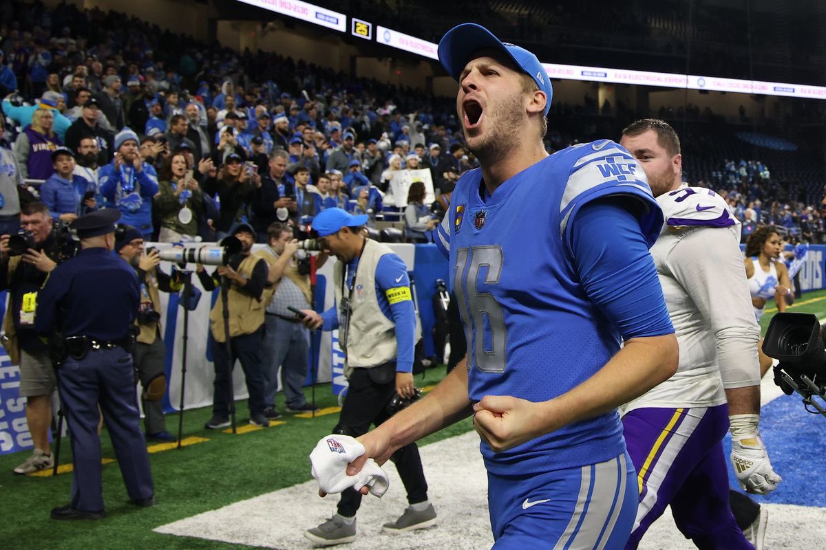 The Jared Goff DISRESPECT NEEDS TO STOP: 

-4,438 passing yards last season 
-29 touchdowns to only 7 interceptions, -99.3 rating 
-Pro Bowler
-Led the DETROIT #LIONS TO A WINNING 9 and 8 record 🤯
-382 completions (65.1%)
-AP CPoY-6

PUT SOME RESPECT ON <a href="/JaredGoff16/">Jared Goff</a> NAME