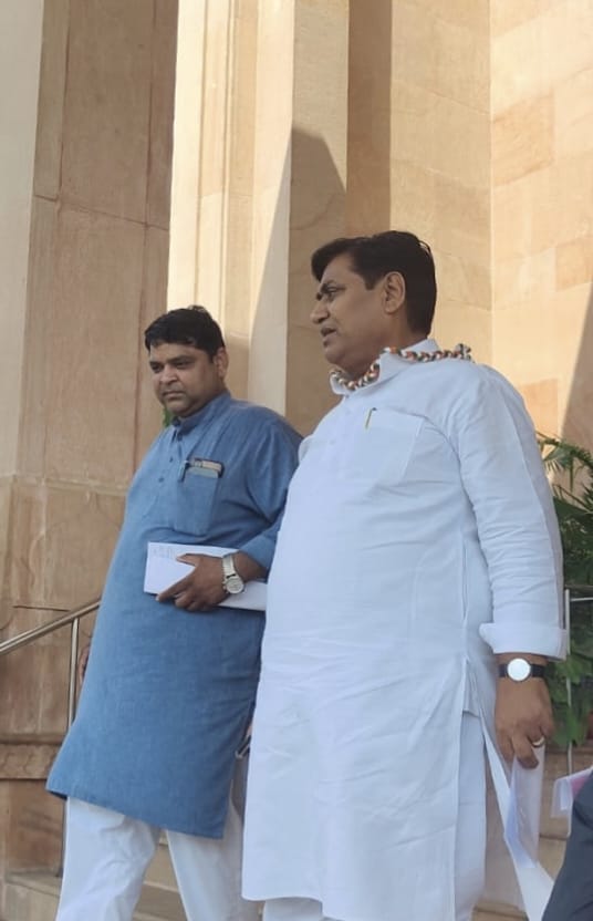DiwakarAvdesh's tweet photo. आज राजस्थान विधानसभा में। https://t.co/E5x1PVWSOI