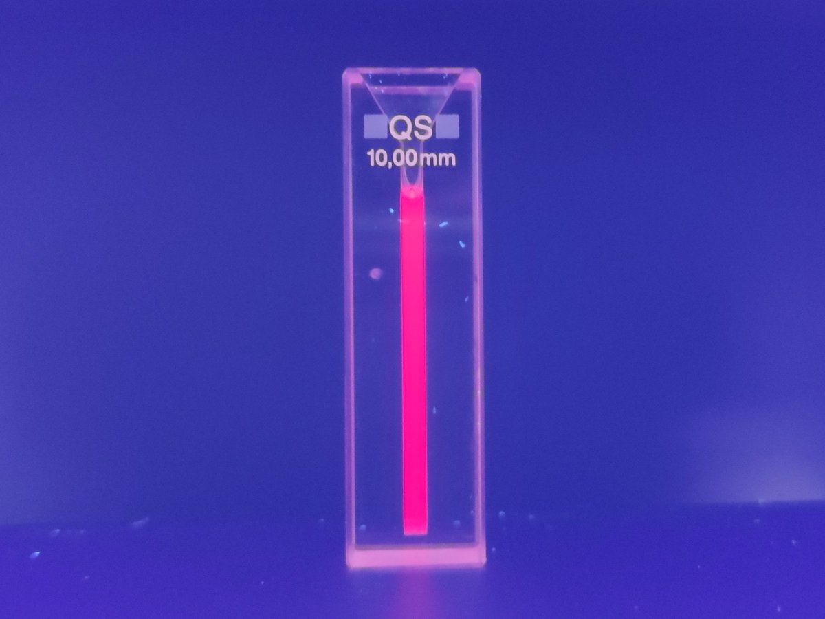 neuman_nicolas's tweet photo. Some strong #corrole #fluorescence for #FluorescenceFriday https://t.co/GivwJdvdJj