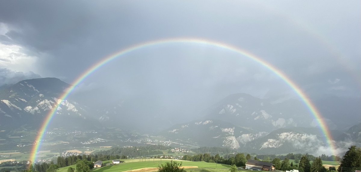 I knew why I wanted to work on mountain home office #vivalagrischa