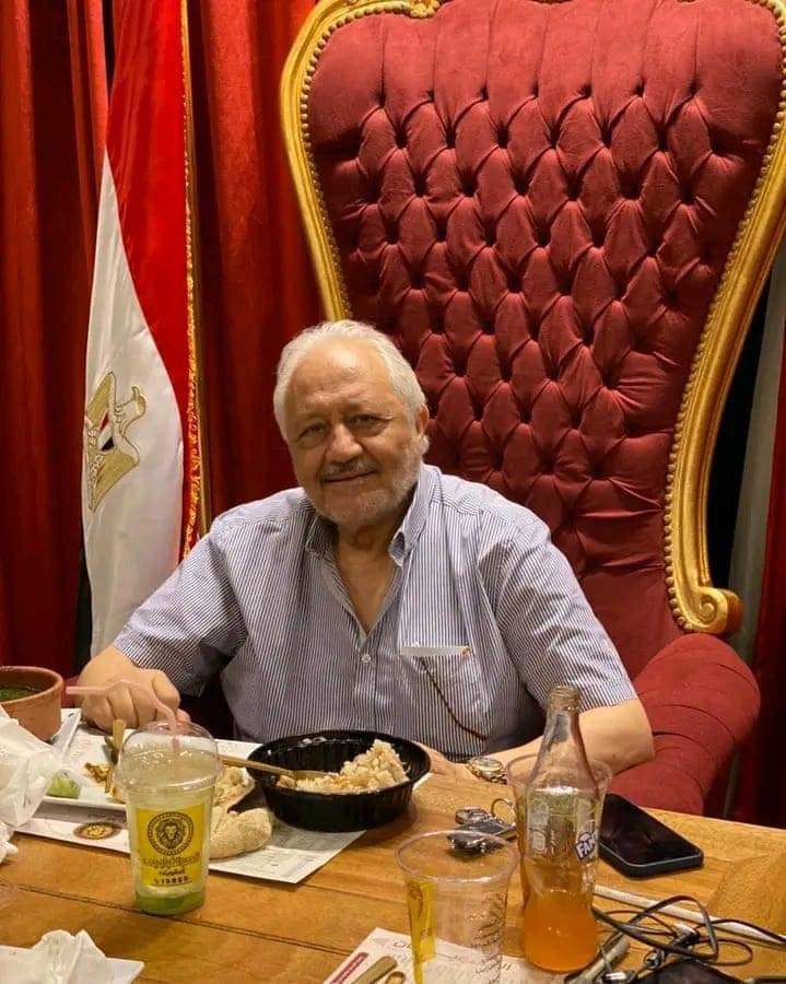 AKJS__'s tweet photo. قالوا عليك بتسرق و الانبوبه 4 جنيه
قالوا عليك بتسرق وكيلو الطماطم 1 جنيه
قالوا عليك بتسرق وعلبه السجائر 5 جنيه
قالوا عليك بتسرق ولتر البنزين بـ 80 قرش
قالوا عليك بتسرق وازاي كيلو اللحمه كان بي 45 جنيه
قالوا عليك بتسرق وكانت السياحه فاتحه بيوت 

كل يوم بيزيد احترامي ليك https://t.co/qujjNWZLrl