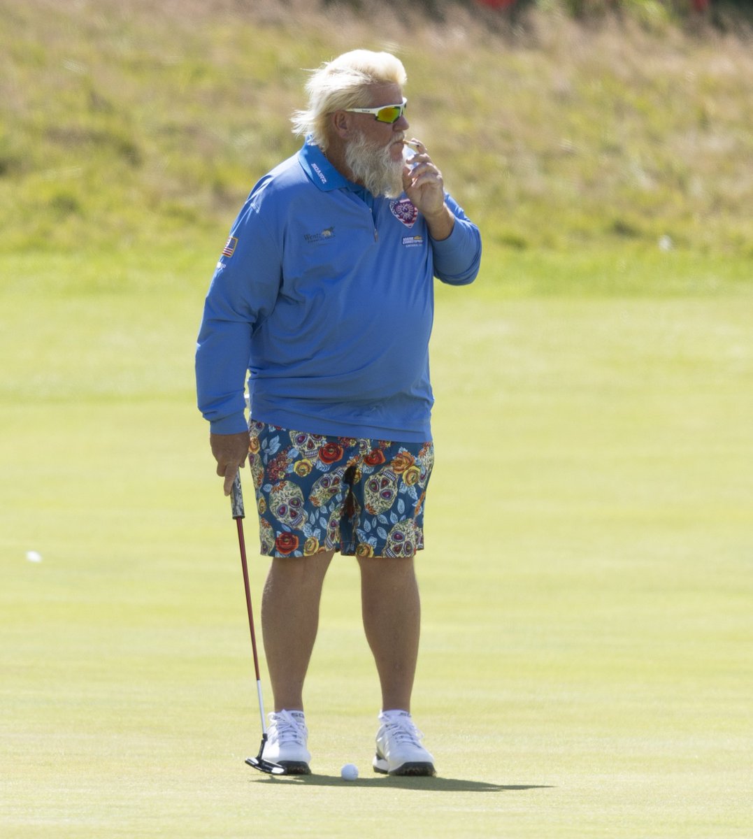RT @1PantherPlace: This man was four shots better than Dustin Johnson today.
Normal Sport. https://t.co/Yn2oY9yJGi