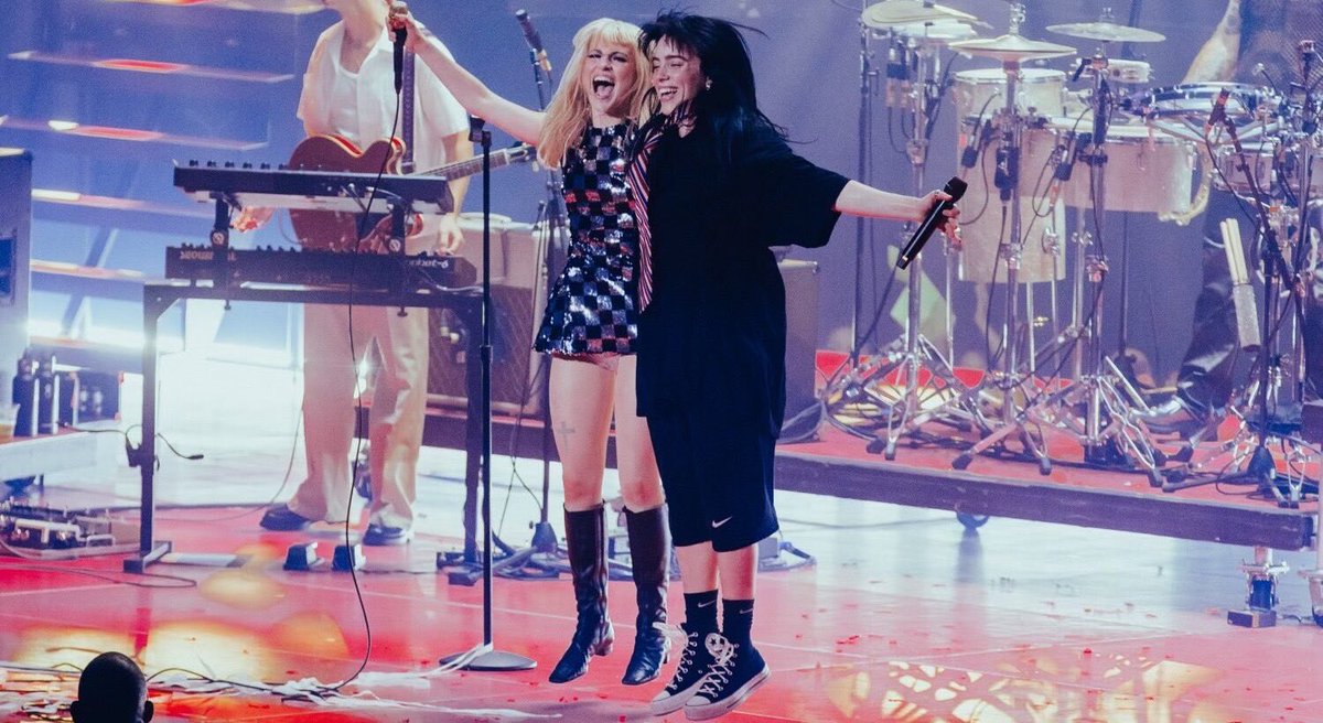 Mi fondo de pantalla / mi fondo de whatsapp / el que quiero poner y no se donde 😭 aiuda