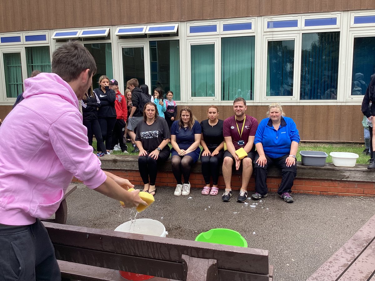 MerciaAcademy's tweet photo. More photographs from our fundraiser for Dylan today.
The total we have raised will be announced next week.
#helpdylan https://t.co/v843QIc6dC